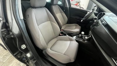 Alfa Romeo Giulietta 1.6 JTDm-2 Distinctive (6)