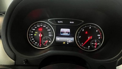 Mercedes-Benz Classe B 180 d Automatic Sport (12)
