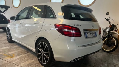 Mercedes-Benz Classe B 180 d Automatic Sport (3)