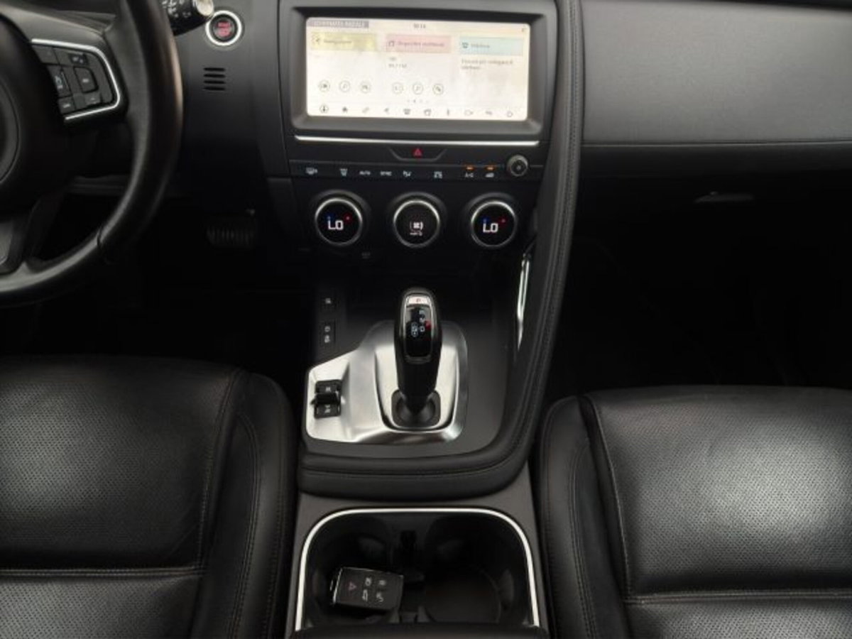 Jaguar E-Pace 2.0D 150 CV AWD aut. S (15)