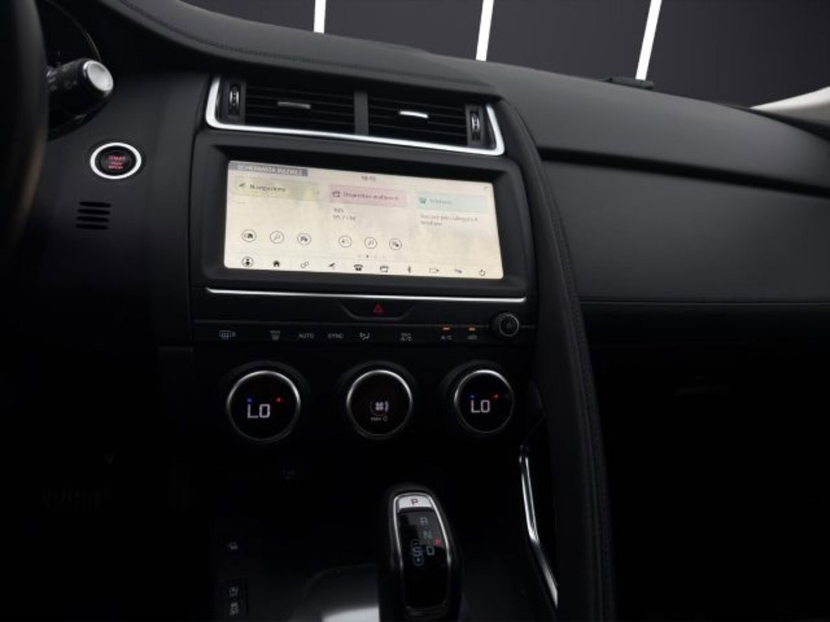 Jaguar E-Pace 2.0D 150 CV AWD aut. S (16)