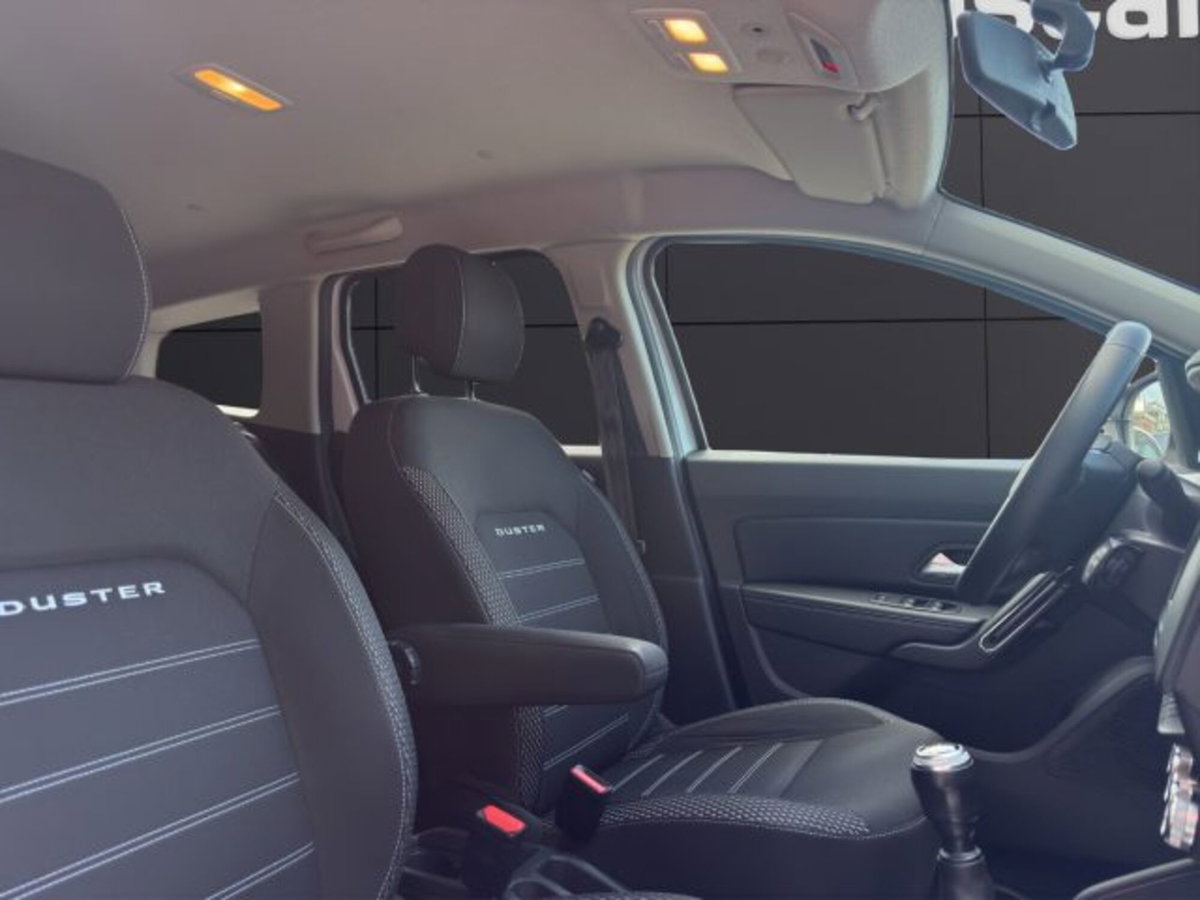 Dacia Duster 1.0 TCe 100 CV ECO-G 4x2 Prestige (18)
