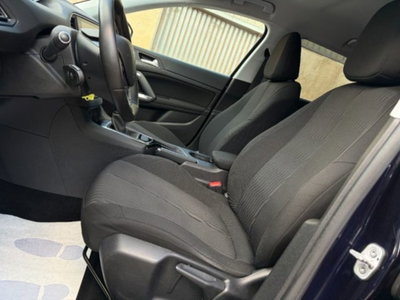 Peugeot 308 BlueHDi 120 S&S EAT6 Allure (12)