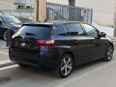 Peugeot 308 BlueHDi 120 S&S EAT6 Allure (3)