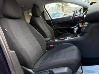 Peugeot 308 BlueHDi 120 S&S EAT6 Allure (8)