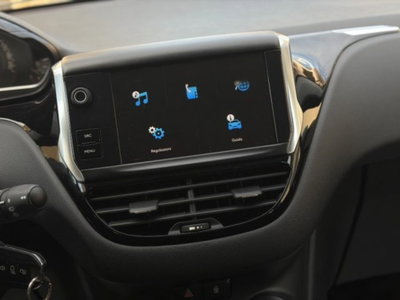 Peugeot 208 82 5 porte Access (17)