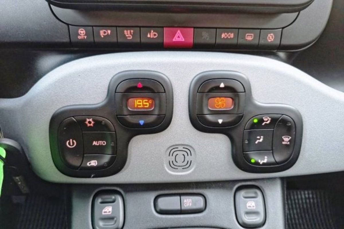 Fiat Panda Cross 1.0 firefly hybrid Cross s&s 70cv 5p.ti (17)