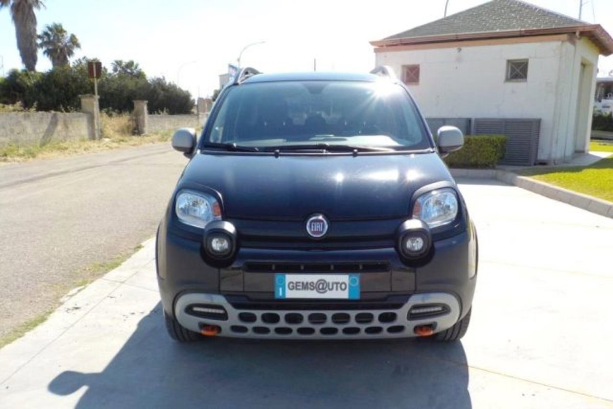 Fiat Panda Cross 1.0 firefly hybrid Cross s&s 70cv 5p.ti (2)