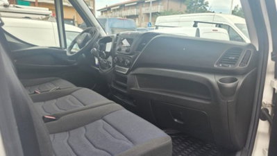 Iveco Daily Furgone 33S12V 2.3 HPT PM-TM Furgone (10)