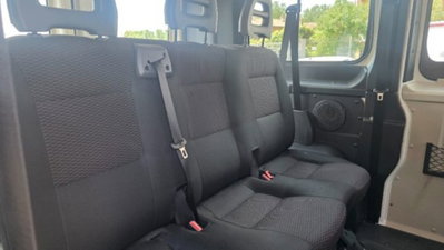 Peugeot Boxer Furgone 330 2.0 BlueHDi/110CV FAP PC-TN Combi Comfort (9)