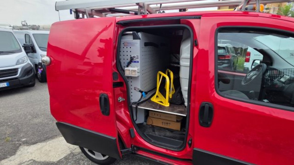 Fiat Fiorino combi N1 1.3 mjt 95cv Adventure (8)