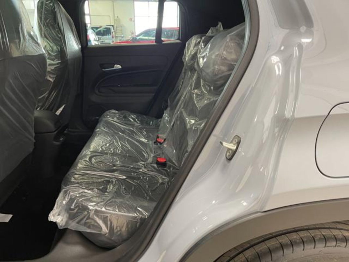 Jeep Avenger 1.2 turbo Summit fwd 100cv (13)