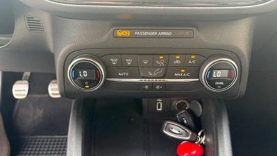 Ford Focus Station Wagon 1.0 EcoBoost 125 CV automatico SW ST-Line (14)