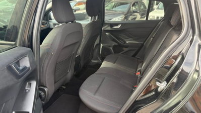 Ford Focus Station Wagon 1.0 EcoBoost 125 CV automatico SW ST-Line (18)