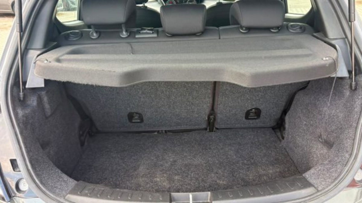 Lancia Ypsilon 1.0 FireFly 5 porte S&S Hybrid Silver Plus (11)