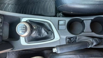 Toyota Auris 2.0 D-4D Lounge (12)