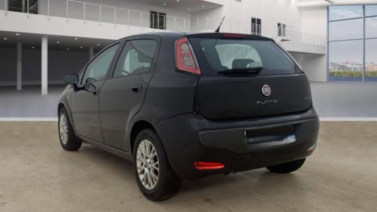 Fiat Punto Evo 1.3 Mjt 75 CV 5 porte Dynamic (4)