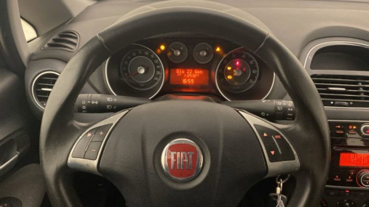Fiat Punto Evo 1.3 Mjt 75 CV 5 porte Dynamic (7)