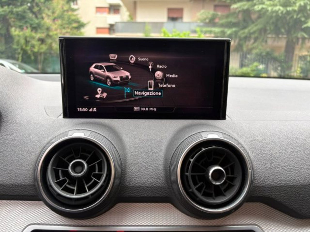 Audi Q2 Q2 35 TFSI S tronic Business (10)