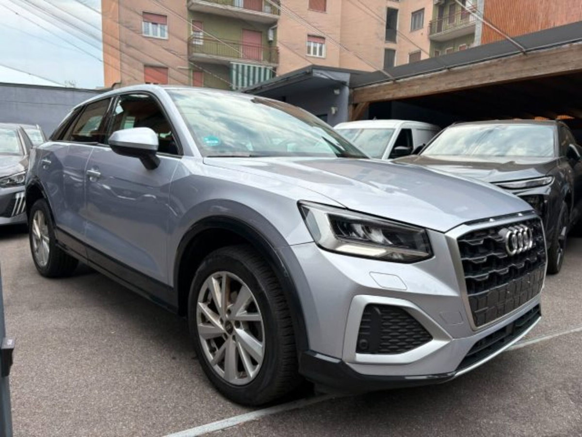 Audi Q2 Q2 35 TFSI S tronic Business (2)