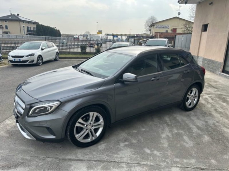 Mercedes-Benz GLA SUV 200 d Automatic 4Matic Premium