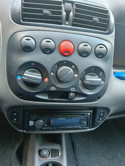 Fiat Seicento 1.1i cat SX (9)