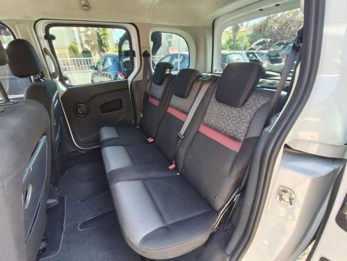 Renault Kangoo Blue dCi 8V 95CV 5 porte Limited (8)