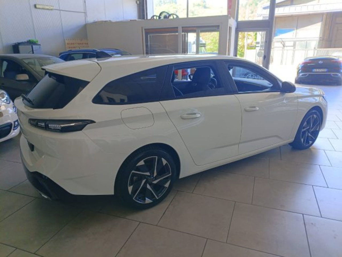 Peugeot 308 SW BlueHDi 130 S&S EAT8 Allure Pack (4)