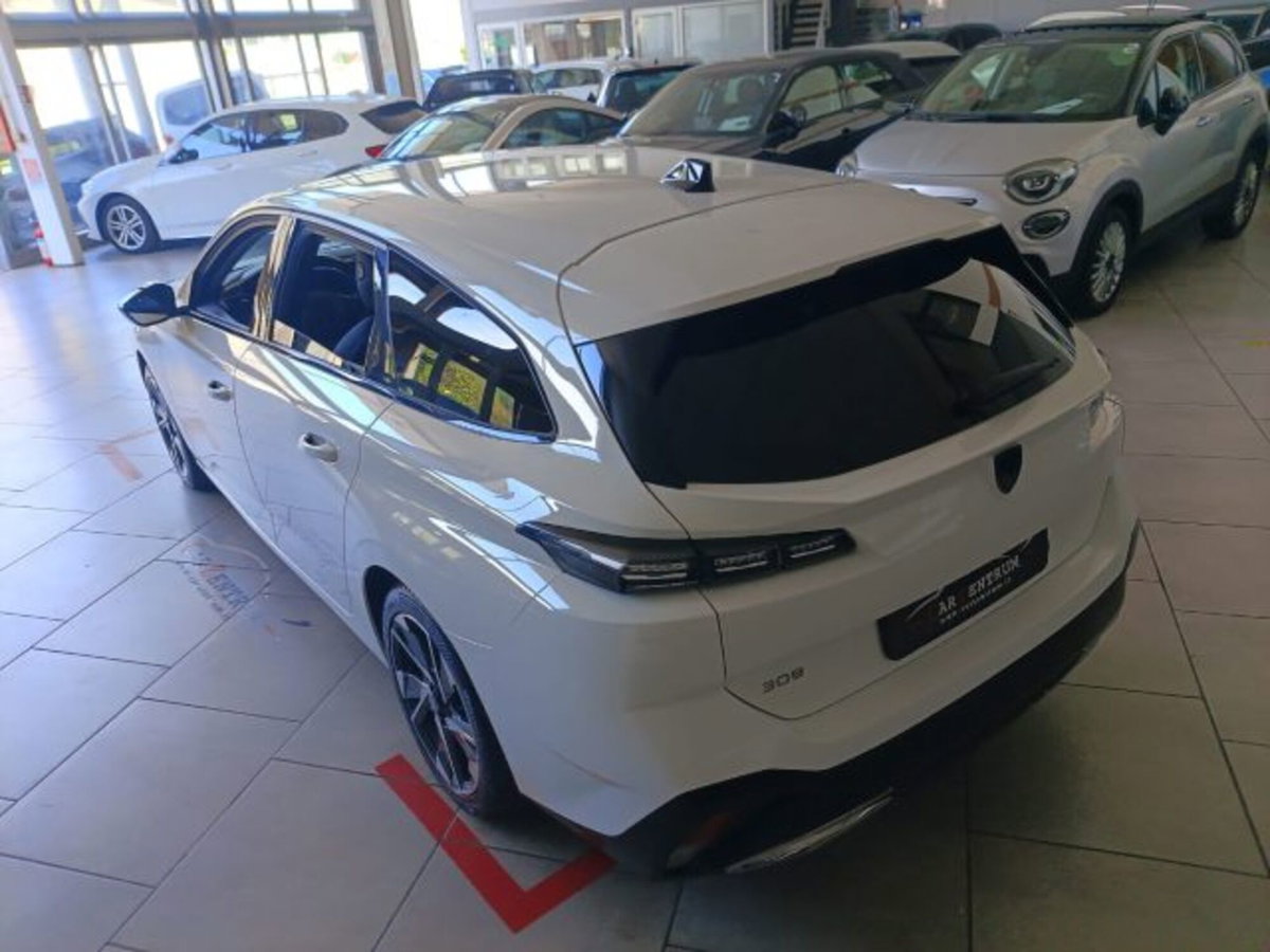 Peugeot 308 SW BlueHDi 130 S&S EAT8 Allure Pack (6)