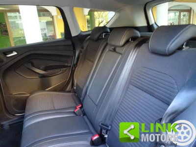 Ford Kuga 2.0 TDCI 150 CV S&S 4WD Titanium (9)