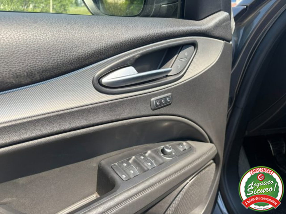 Alfa Romeo Stelvio Stelvio 2.2 Turbodiesel 210 CV AT8 Q4 Veloce (13)