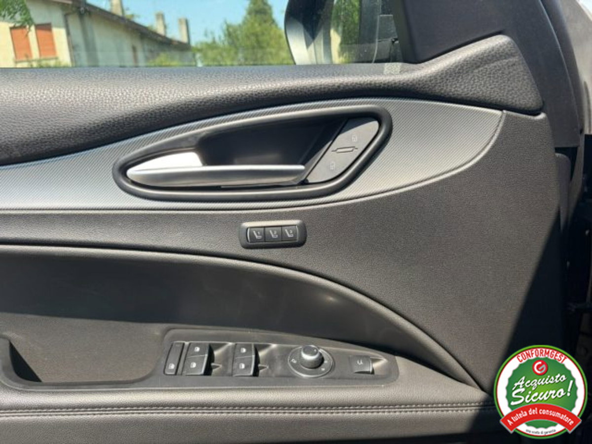 Alfa Romeo Stelvio Stelvio 2.2 Turbodiesel 210 CV AT8 Q4 Veloce (15)