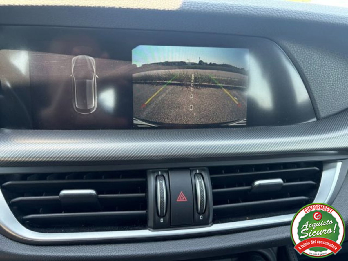Alfa Romeo Stelvio Stelvio 2.2 Turbodiesel 210 CV AT8 Q4 Veloce (18)