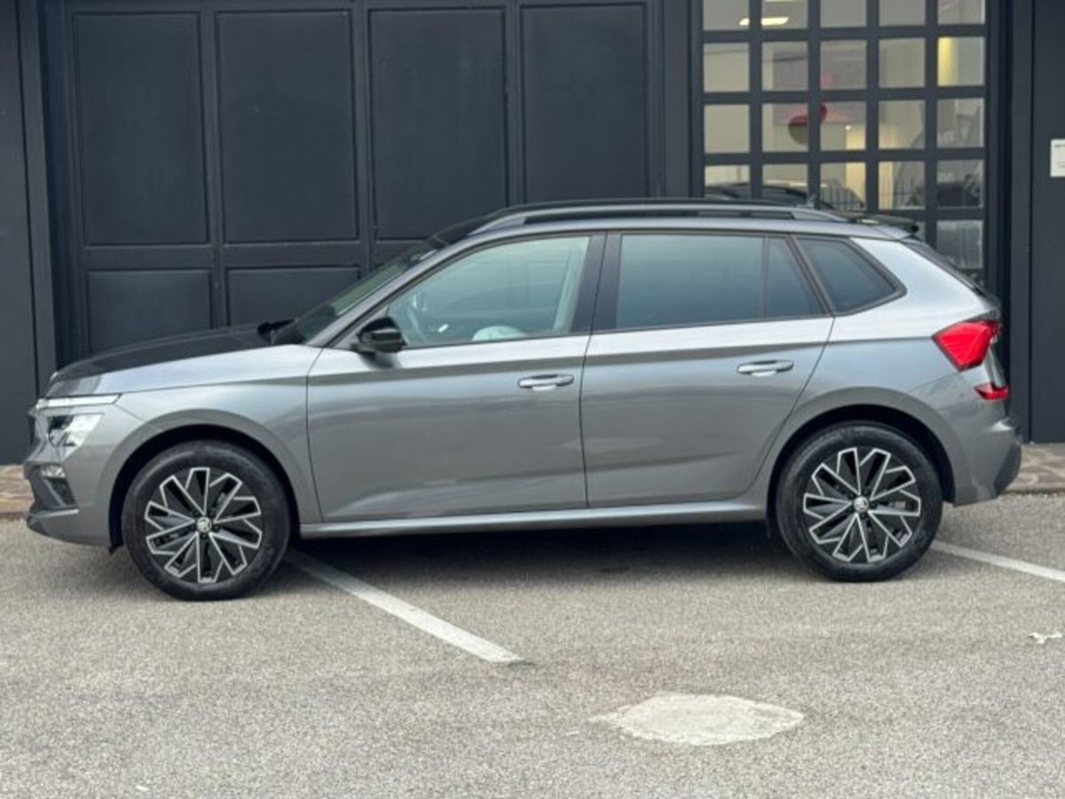 Skoda Kamiq 1.0 tsi Black Dots 95cv (6)