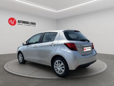 Toyota Yaris 1.0 5 porte Active (3)