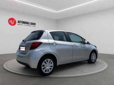 Toyota Yaris 1.0 5 porte Active (4)