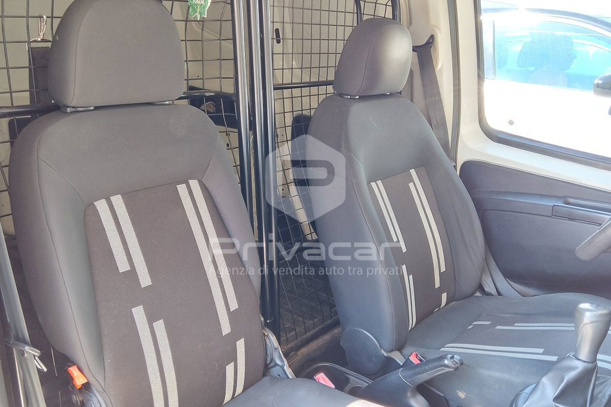 Fiat Fiorino 1.3 MJT 75CV Combi Semi SX (12)