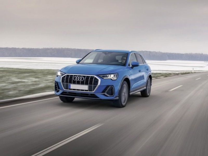 Audi Q3 45 TFSI e S tronic Business