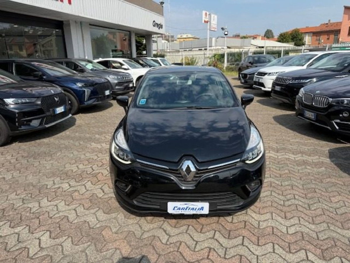 Renault Clio dCi 8V 90 CV 5 porte Moschino Intens (2)
