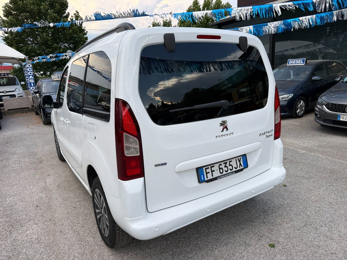Peugeot Partner BlueHDi 100 Outdoor (11)