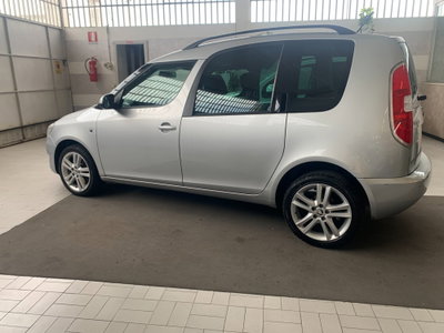 Skoda Roomster TDI CR 90CV Ambition (2)