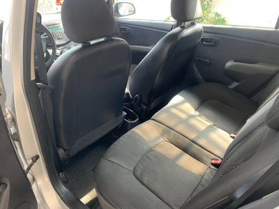 Hyundai i10 1.1 12V Classic (5)