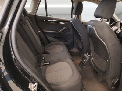 BMW X1 sDrive18d Advantage (10)