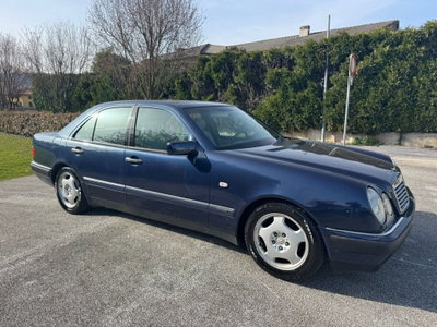 Mercedes-Benz Classe E 200 cat Avantgarde (3)