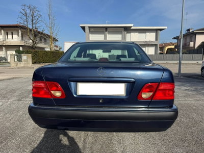 Mercedes-Benz Classe E 200 cat Avantgarde (4)