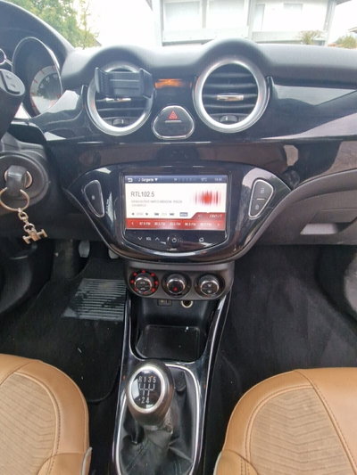 Opel Adam Rocks 1.2 70 CV Air (18)