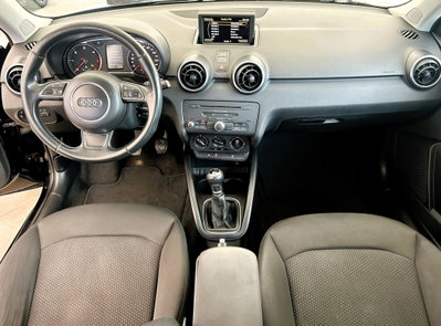 Audi A1 Sportback 1.6 TDI Ambition (4)