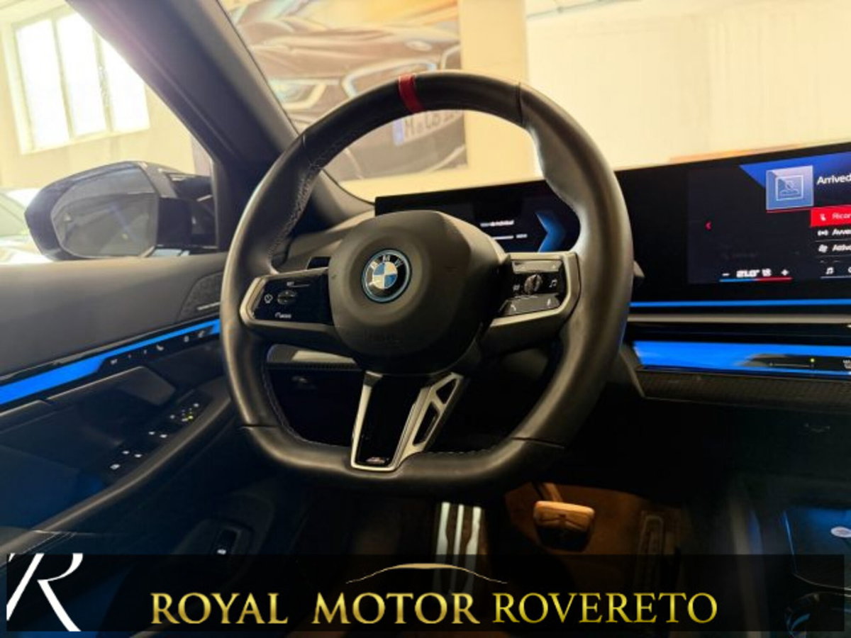 BMW i5 Touring M60 MSport Pro (16)