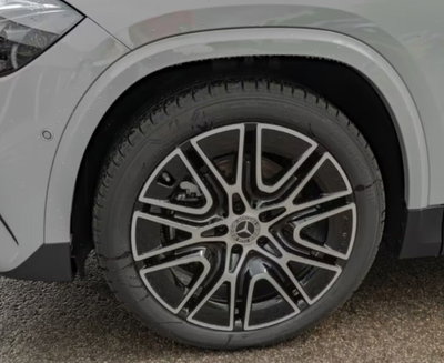 Mercedes-Benz GLA SUV 220 d AMG Line Premium Plus 4matic auto (5)