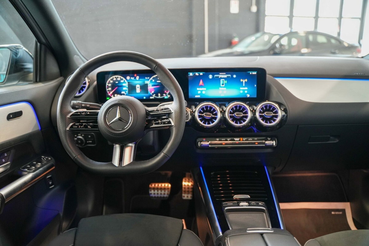 Mercedes-Benz GLA SUV 220 d AMG Line Premium Plus 4matic auto (13)